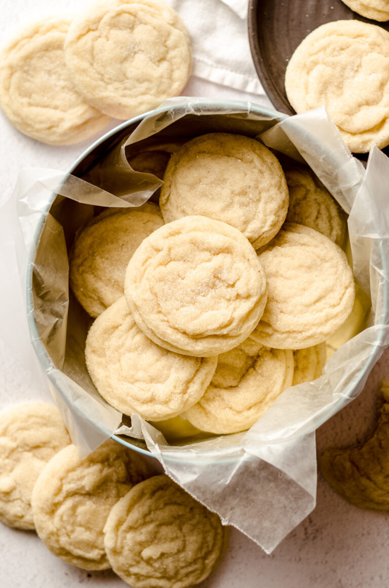 Soft and Chewy Vanilla Bean Snickerdoodles