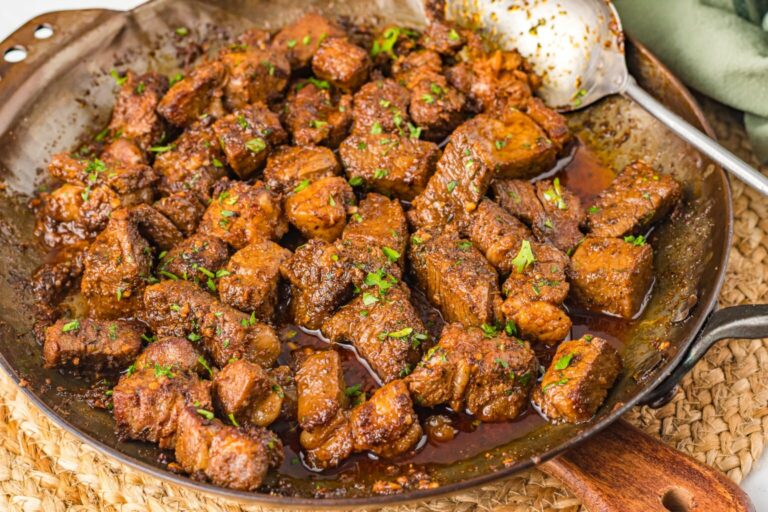 Cajun Garlic Butter Steak Bites