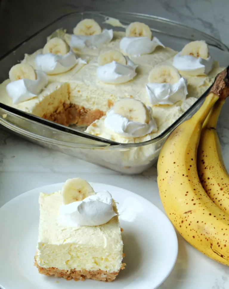 Banana Cream Cheesecake Bars