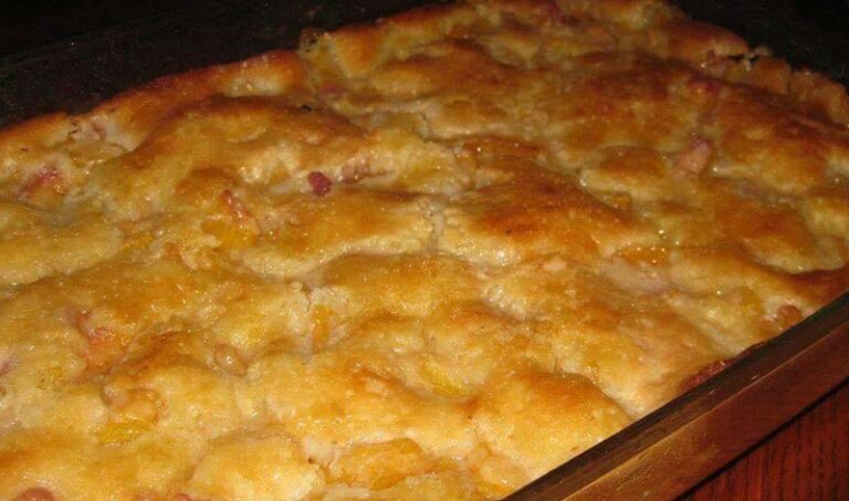 LAZY MAN’S PEACH COBBLER