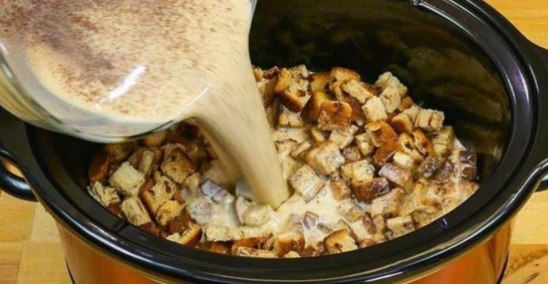 Crock Pot Vanilla Nut French Toast – I Want My House To Smell Like This Forever!