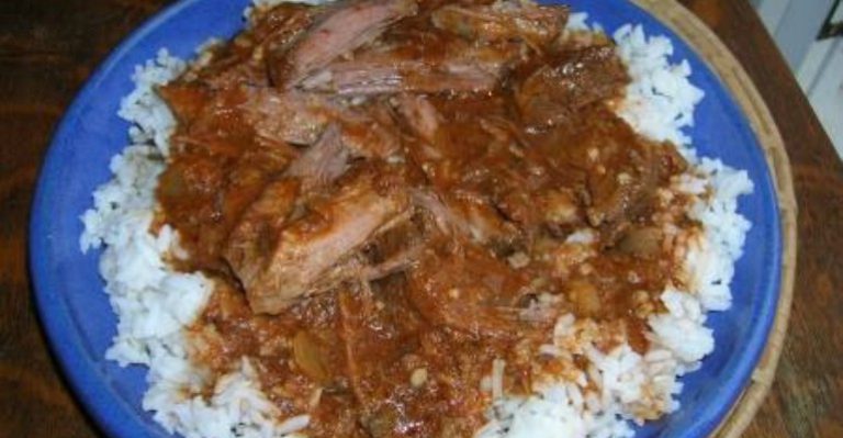 Slow Cooker Beef and Tomato Gravy: A Meal Worth A Thousand Words