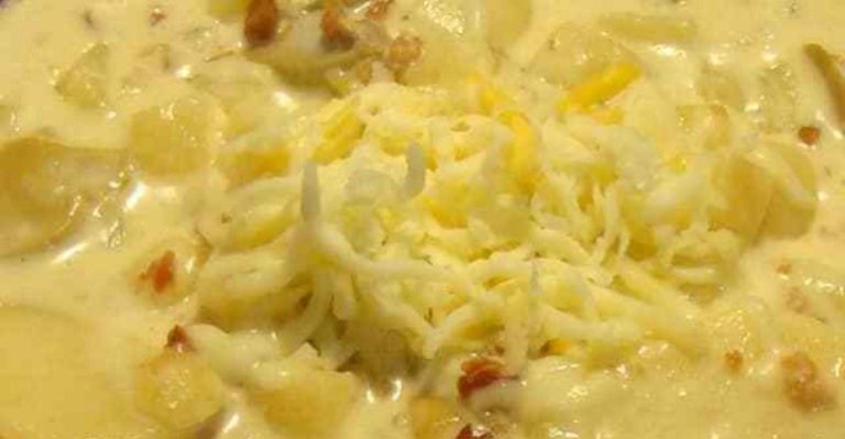 Ripe For The Pickin’ Crock Pot Potato Soup