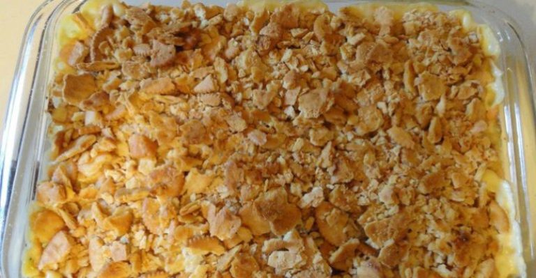 Crispy Ritz Cracker Chicken Casserole – Delicious In The Crock Pot Or The Oven