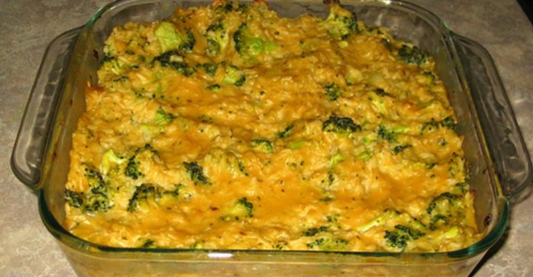 Cheesy Broccoli Rice Bake – The Perfect Side Dish