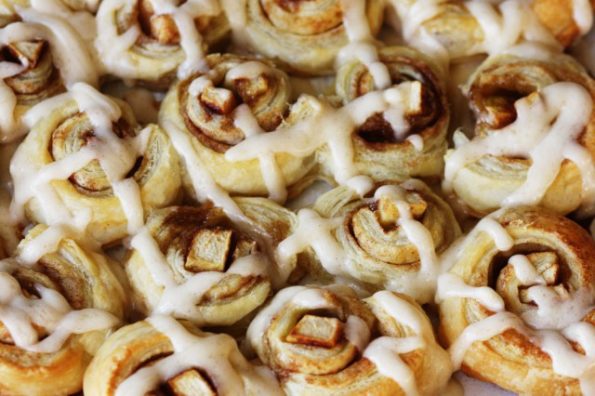 Easy Cinnamon Roll Apple Dumplings