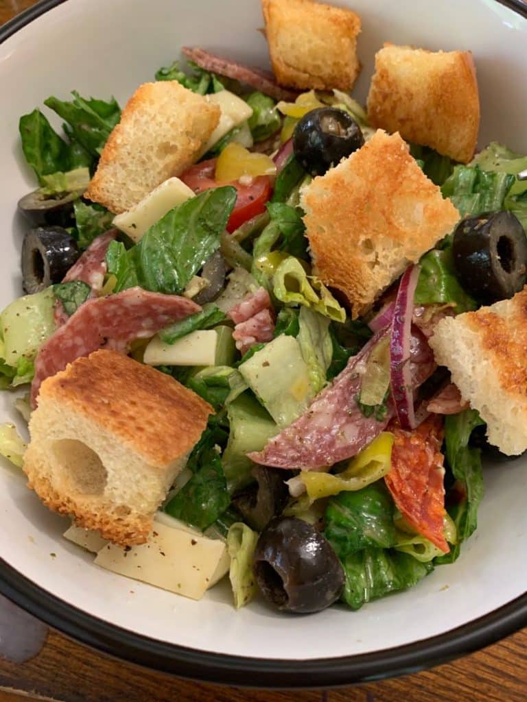 ITALIAN CHOP-CHOP SALAD: THE PERFECT DISH FOR A QUICK LUNCH