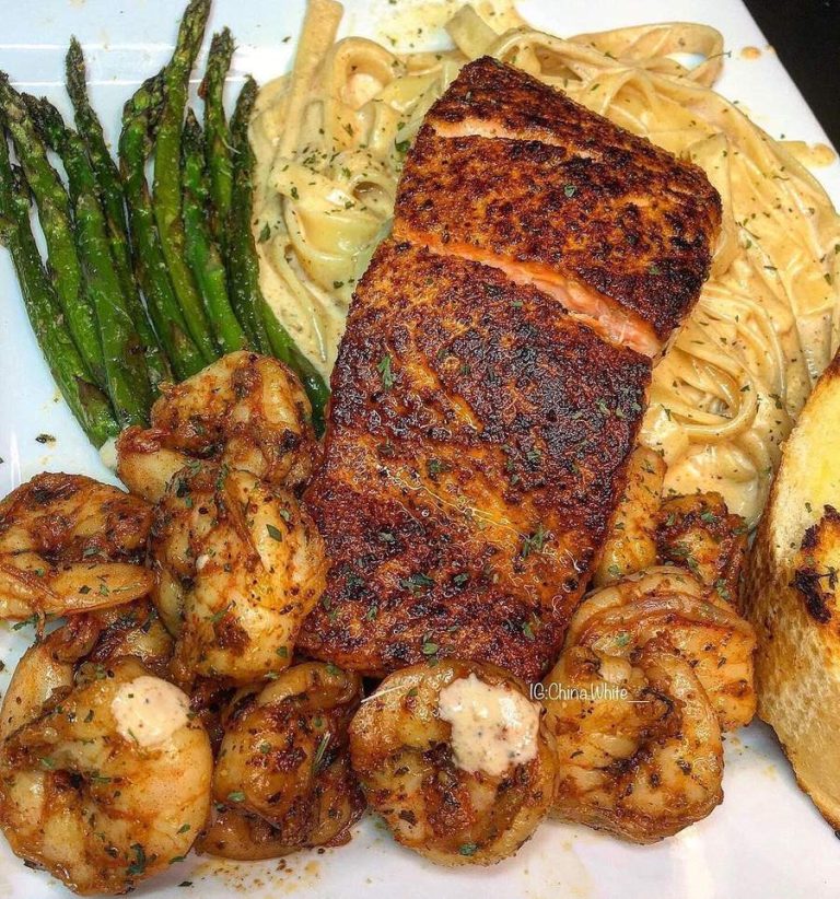 Cajun Salmon Alfredo￼￼