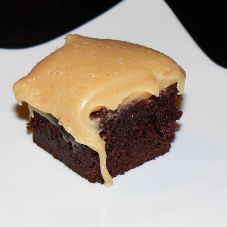 BROWNIES WITH PEANUT BUTTER FUDGE FROSTING