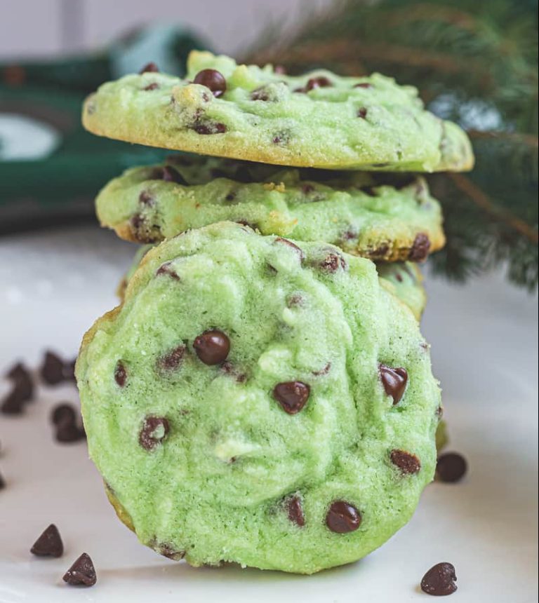 PEPPERMINT CHOCOLATE CHIP SHORTBREAD (WHIPPED)