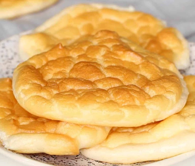 Fluffy & Delicious 3 Ingredients Cloud Bread