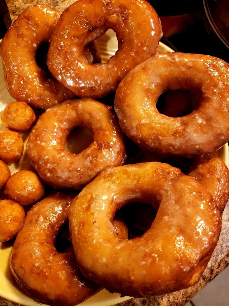 Quick easy tasty lemon glazed biscuit donuts!