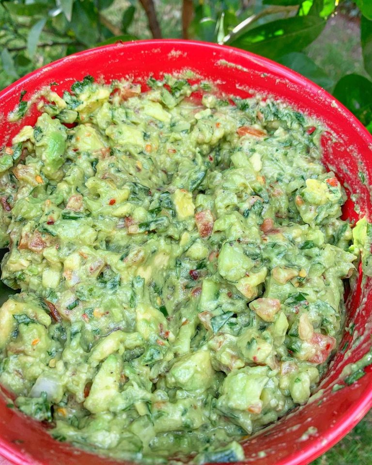 Authentic Mexican Guacamole Recipe