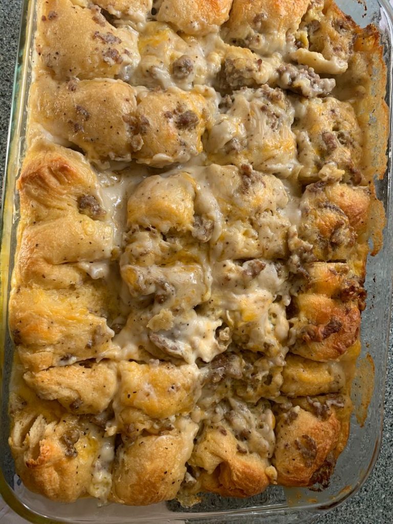 BISCUITS AND GRAVY BREAKFAST CASSEROLE