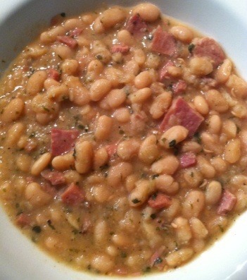 Crockpot White Bean and Ham Soup