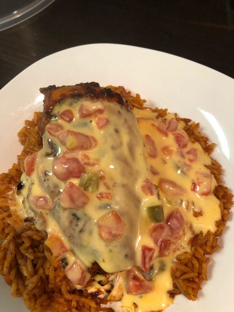 QUESO SMOTHERED CHICKEN