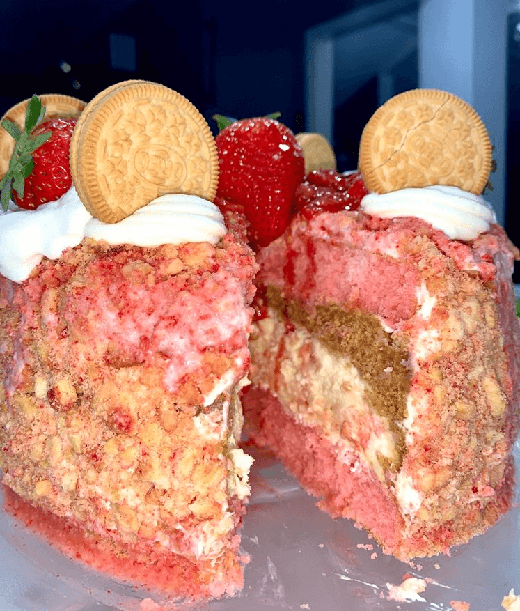 Strawberry shortcake cheesecake cake