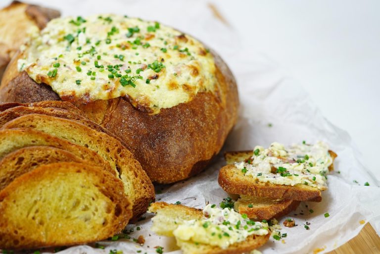 BACON AND CHEESE COB LOAF RECIPE