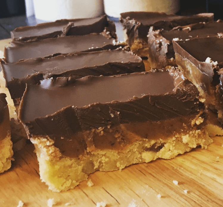 Fantasio Bars With Graham Cracker Crust