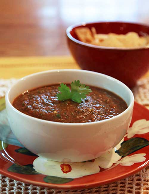 Restaurant-Style Roasted Salsa Roja