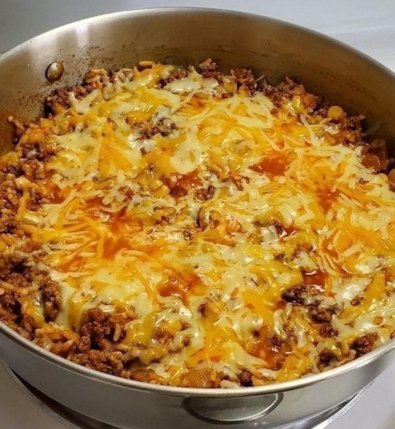 One Pot Mexican Rice Casserole is a super flavorful, quick and easy ground beef recipe! Your whole family will love this tasty casserole full of beef, rice, corn, and tons of taco flavor!