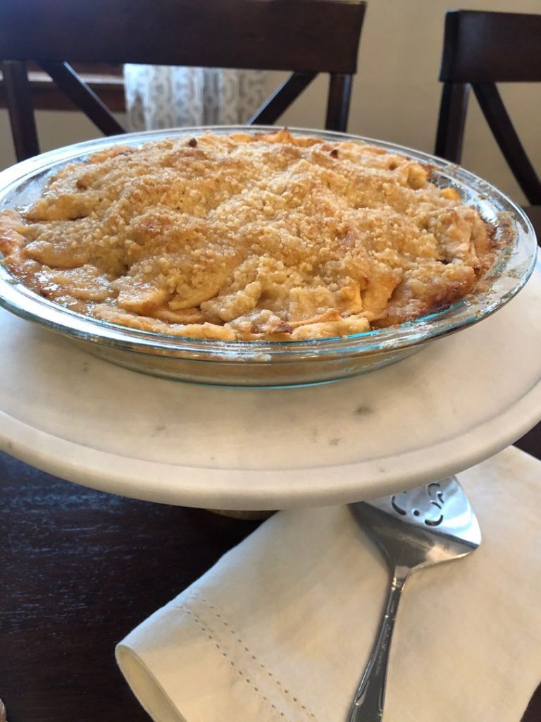 APPLE PIE WITH CRUMB TOPPING