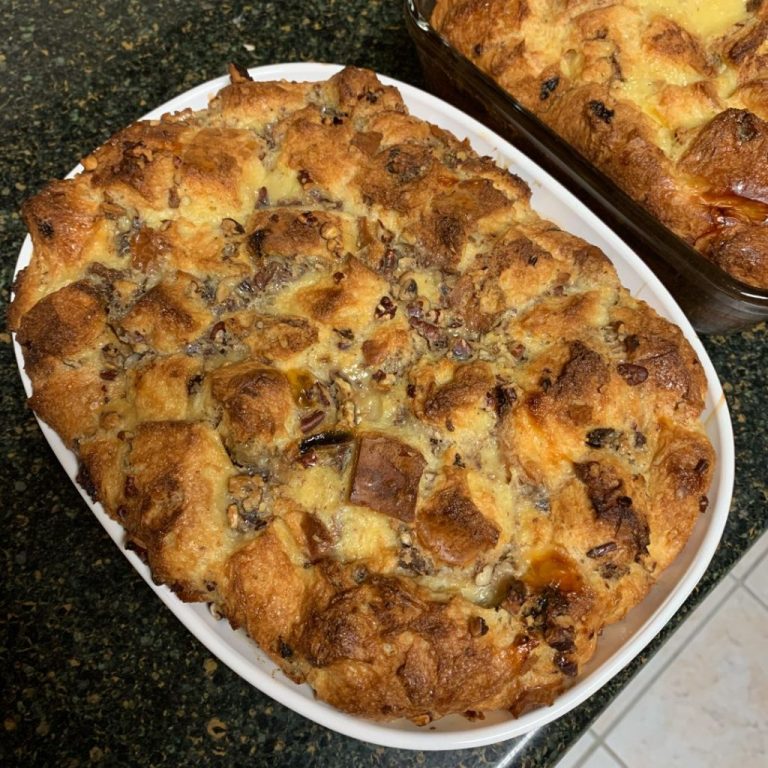 THIS OLD FASHIONED BREAD PUDDING WITH RUM SAUCE RECIPE IS OUT OF THIS WORLD!