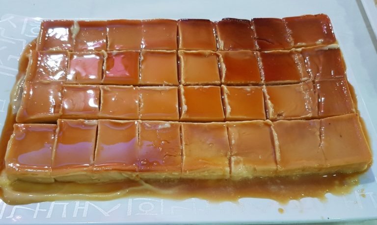 Caramel cheesecake bars