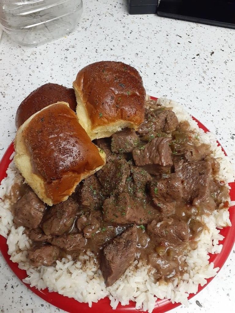 Beef Tips & Rice w/ Garlic butter Rolls