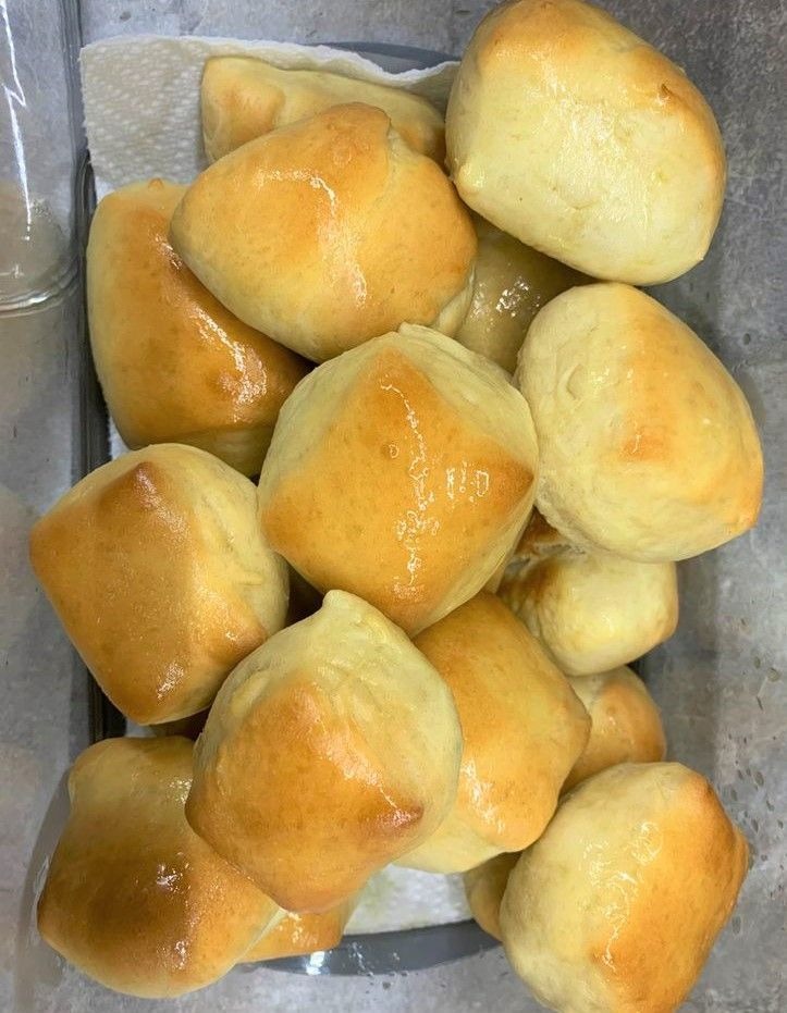 Texas Roadhouse’s Rolls with Honey Cinnamon Butter