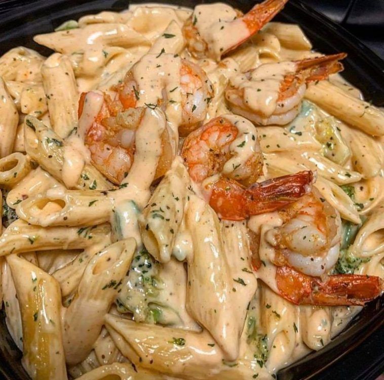 Shrimp and Broccoli Alfredo