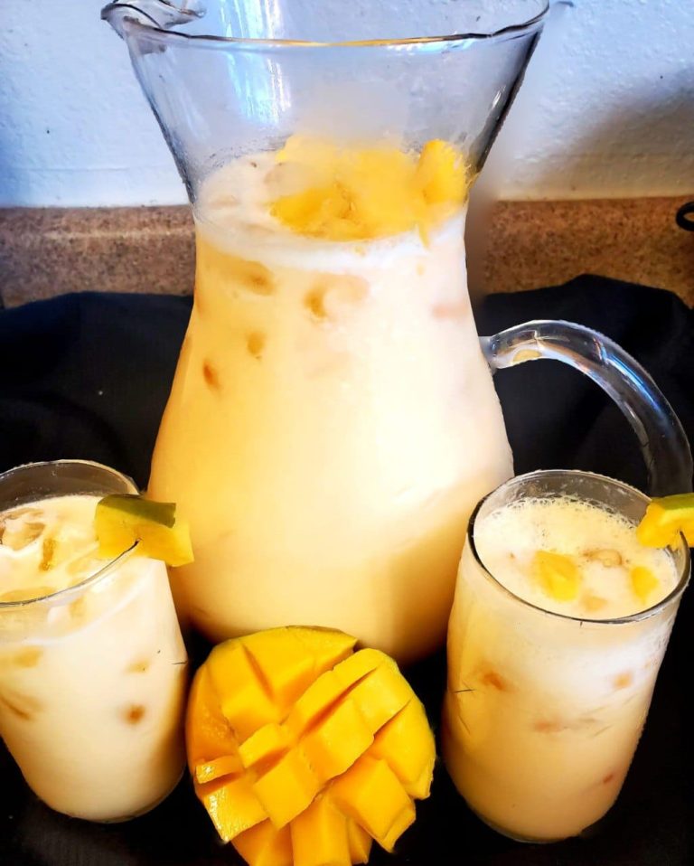 made Agua de Mango con lechera