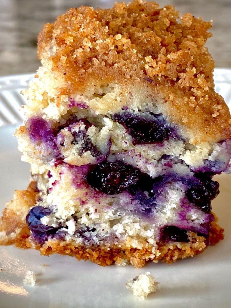 BLUEBERRY BUCKLE COFFEE CAKE