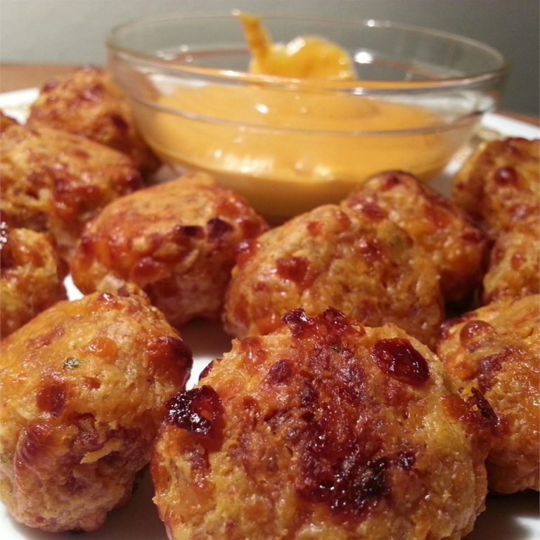 EASY SAUSAGE CHEESE BALLS