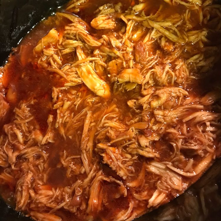 THE BEST CROCKPOT BBQ CHICKEN