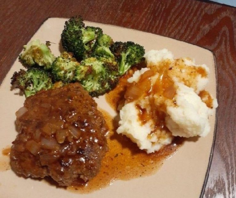 How To Make Classic Salisbury Steak