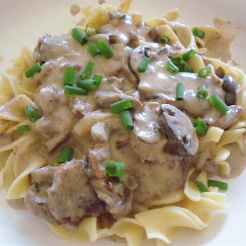 CROCKPOT BEEF STROGANOFF