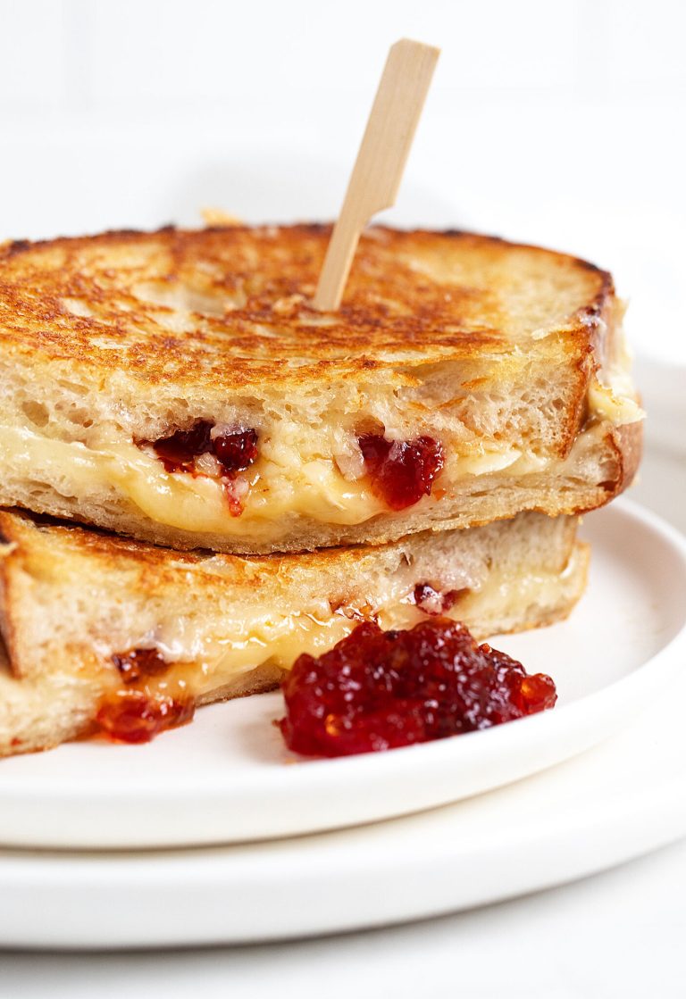 Brie Grilled Cheese Sandwich