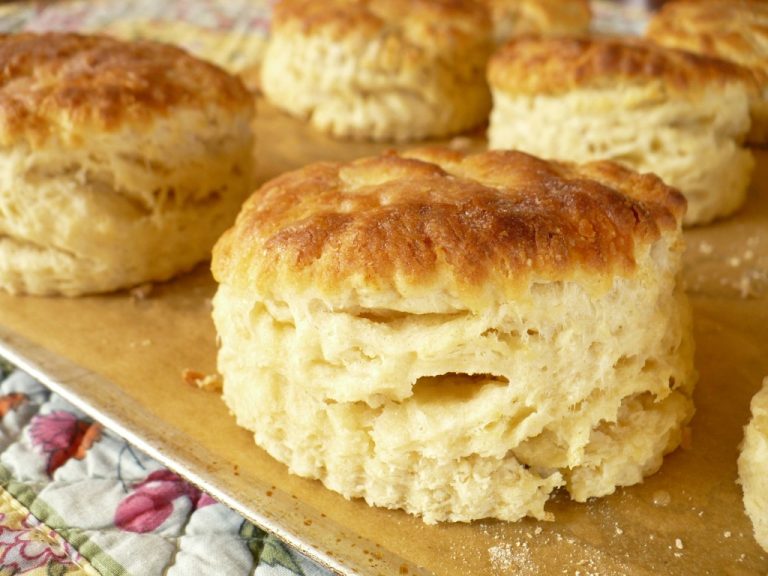 Easy Buttermilk Biscuits