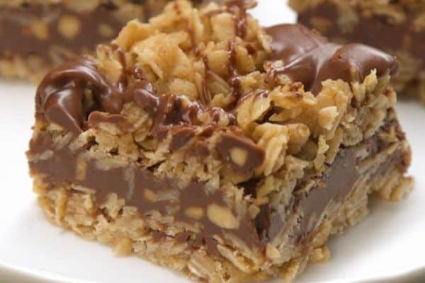 Easy No-Bake Chocolate Oat Bars