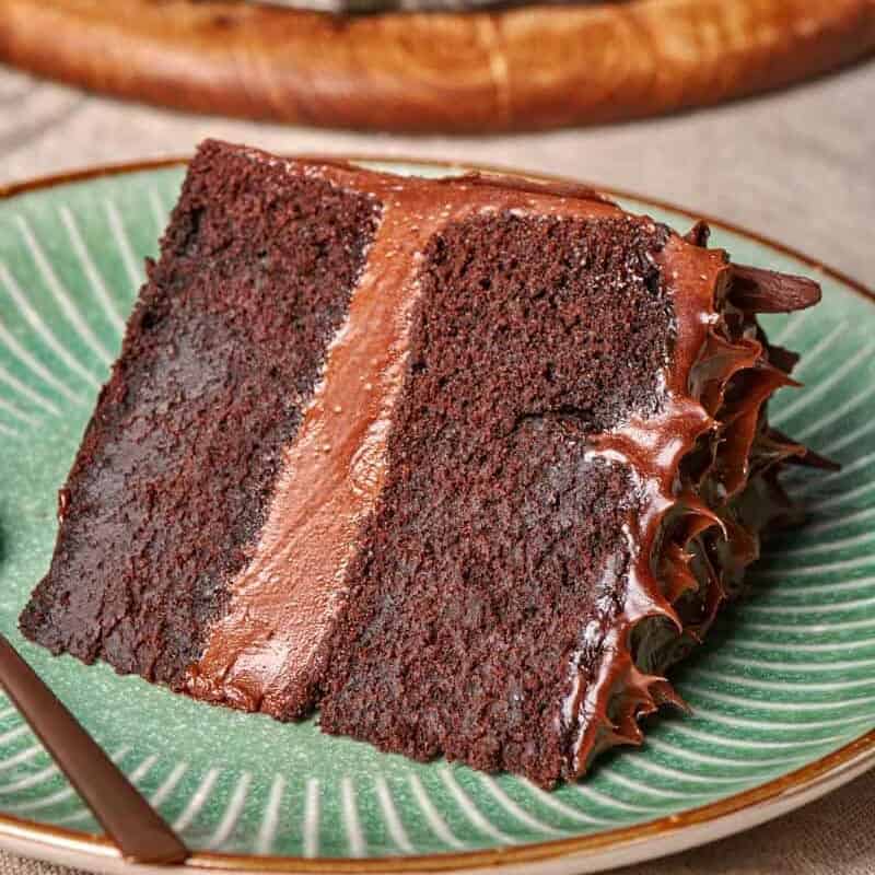 How do I make a vegan chocolate cake?