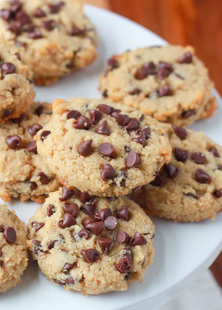 Almond Flour Chocolate Chip Cookies: A Healthier Bake for Sweet Cravings