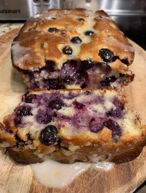 LEMON LOAF & BERRIES
