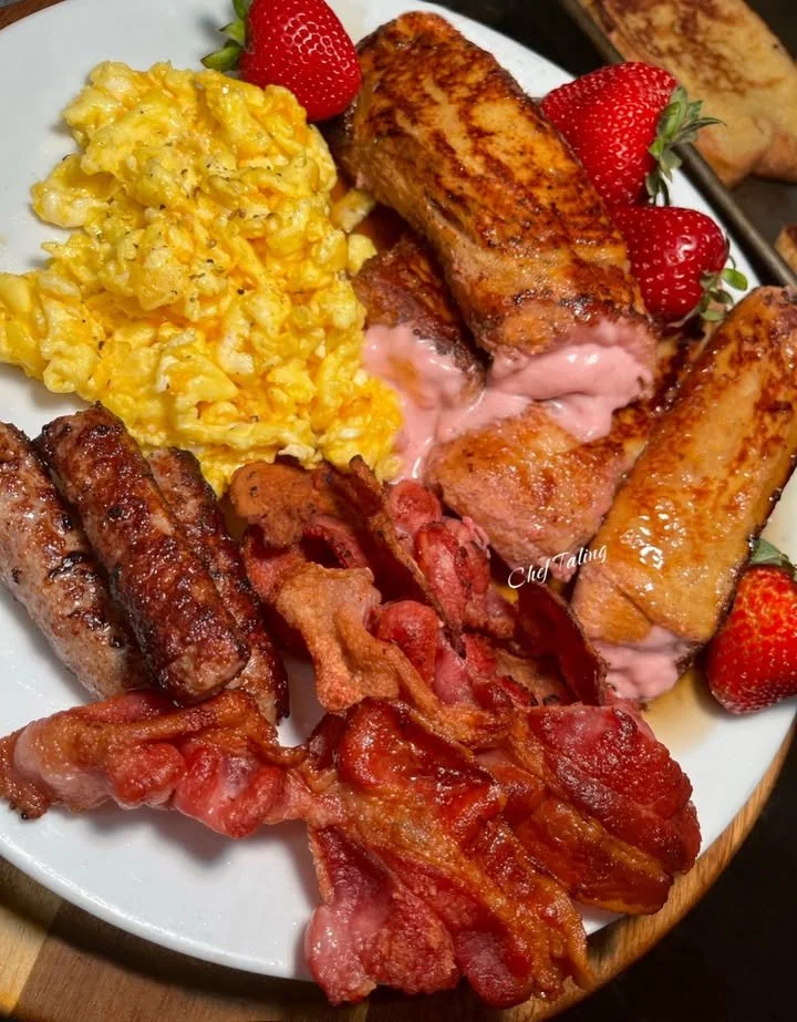 Delicious breakfast ideas for day or night meals.