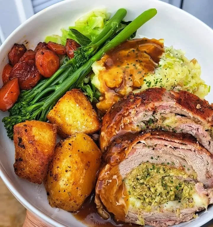 Pork Fillet Stuffed with Apple and Mozzarella